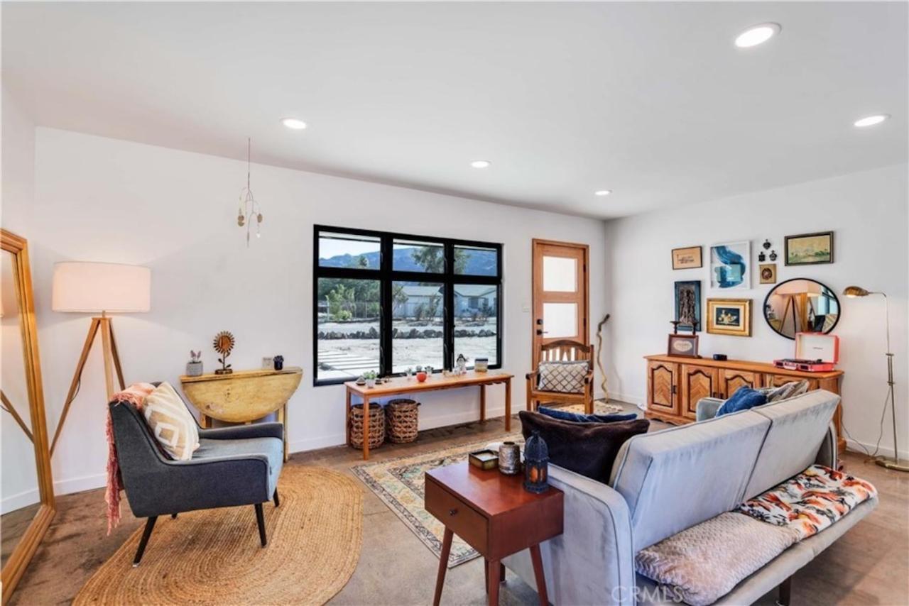 Cozy Fresh Desert Hideaway, 5 Mins To Joshua Tree トウェンティナイン・パームズ エクステリア 写真