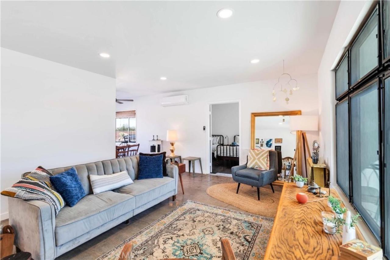 Cozy Fresh Desert Hideaway, 5 Mins To Joshua Tree トウェンティナイン・パームズ エクステリア 写真