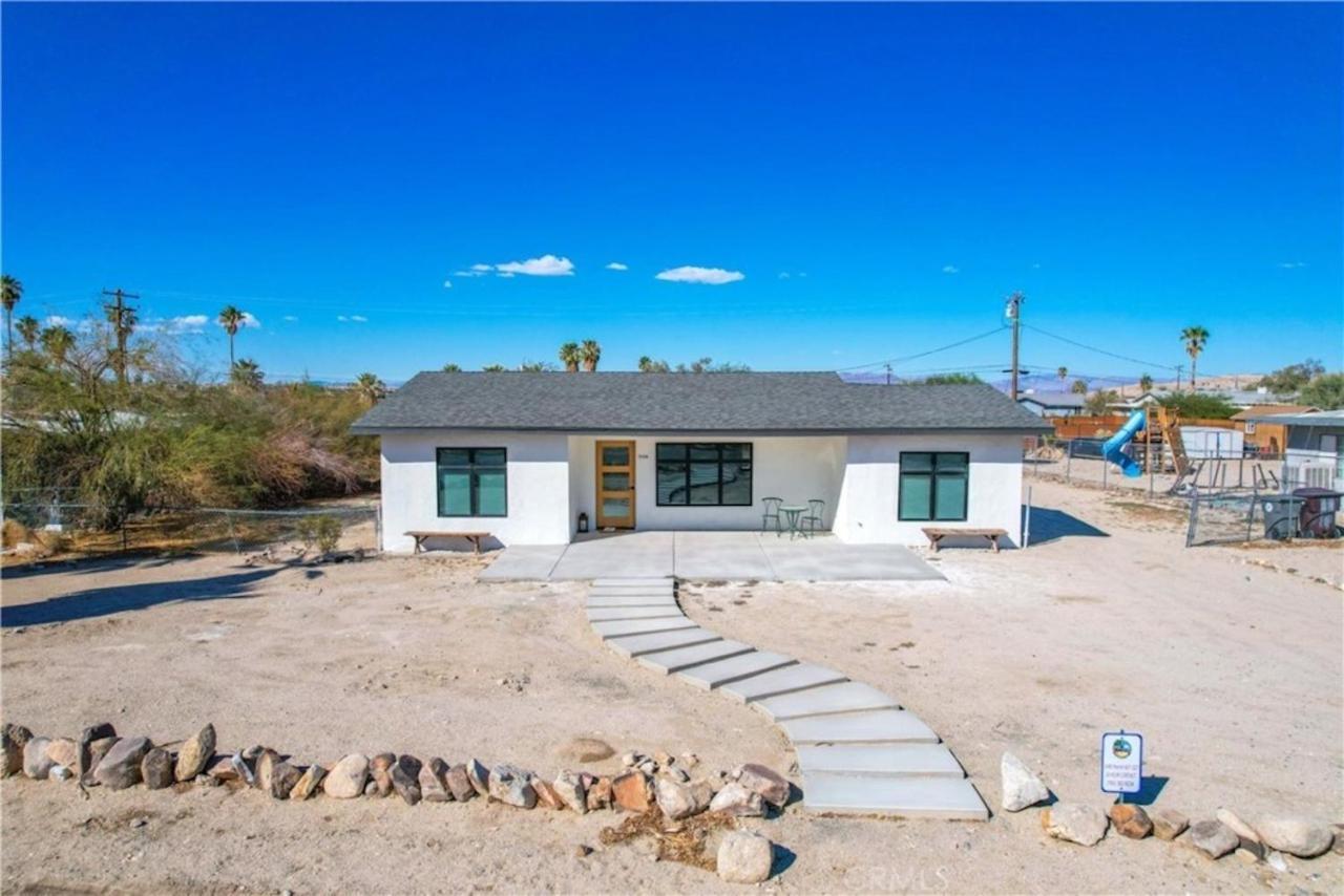 Cozy Fresh Desert Hideaway, 5 Mins To Joshua Tree トウェンティナイン・パームズ エクステリア 写真